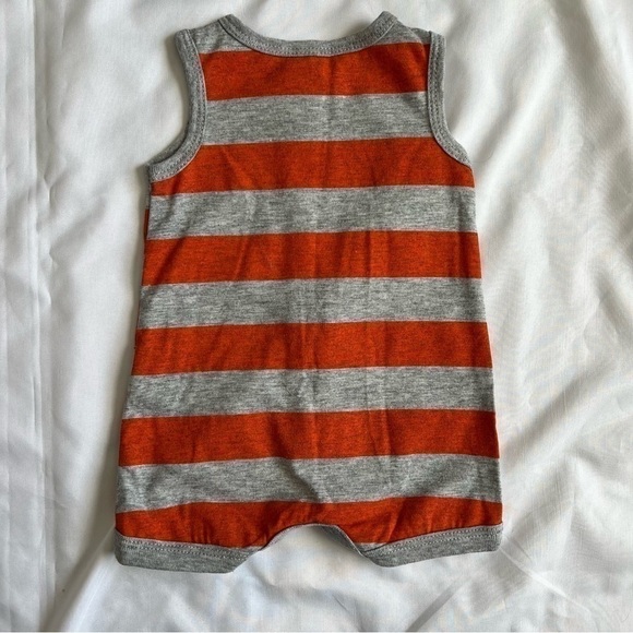 Carter’s Lot of 3 Sleeveless Rompers in size Newborn - Picture 4 of 14